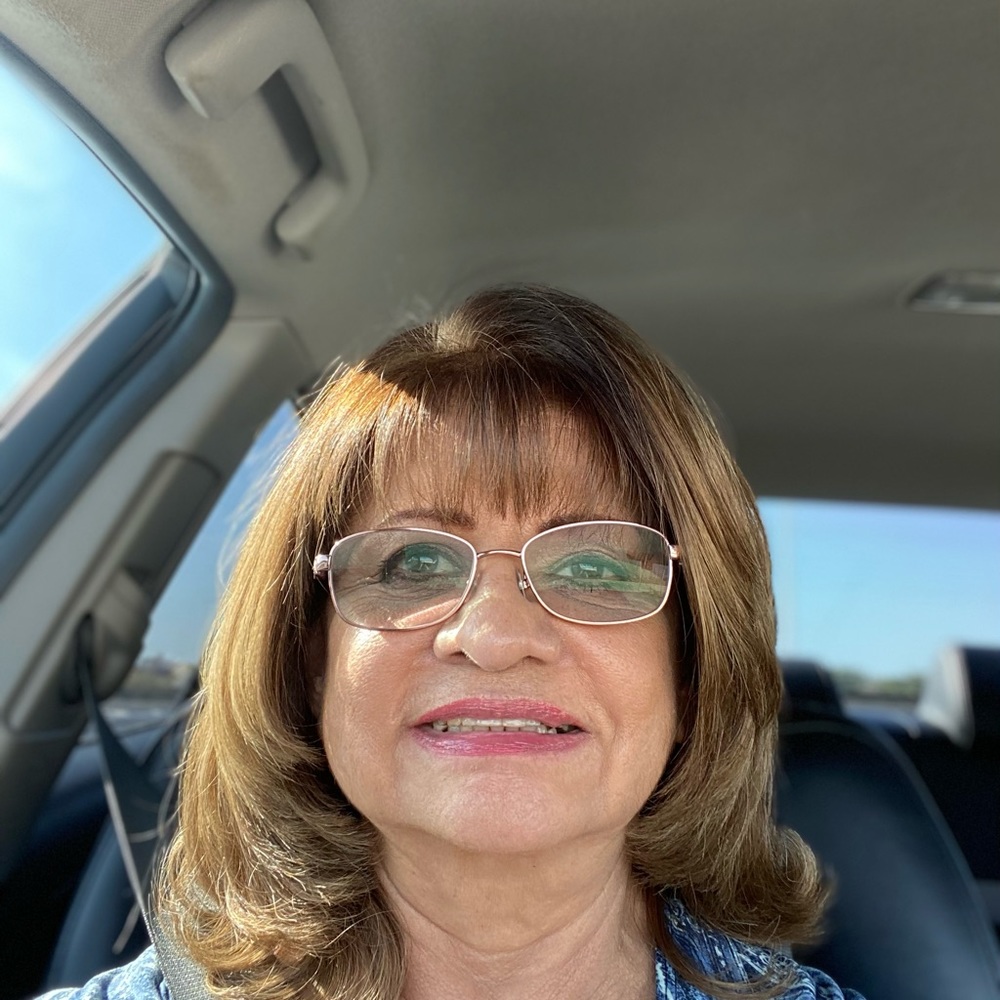 Meet your Posher, Miriam